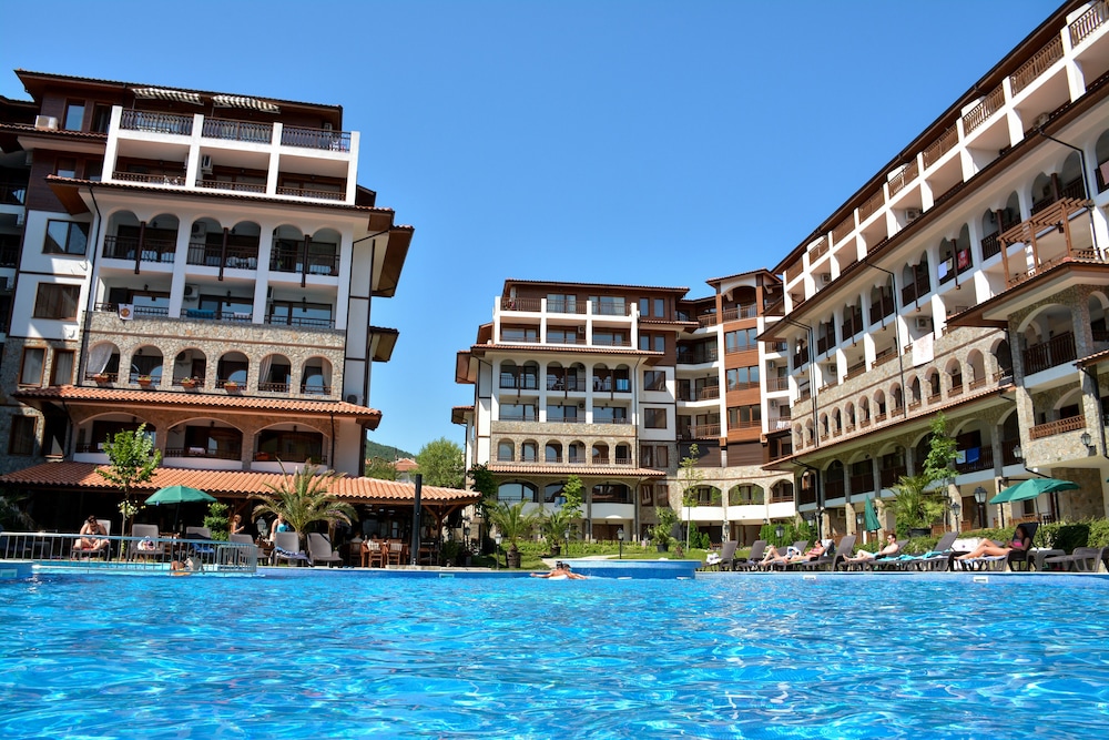 OLYMP Apartcomplex — Swimming pool in Sveti Vlas, Burgas Region