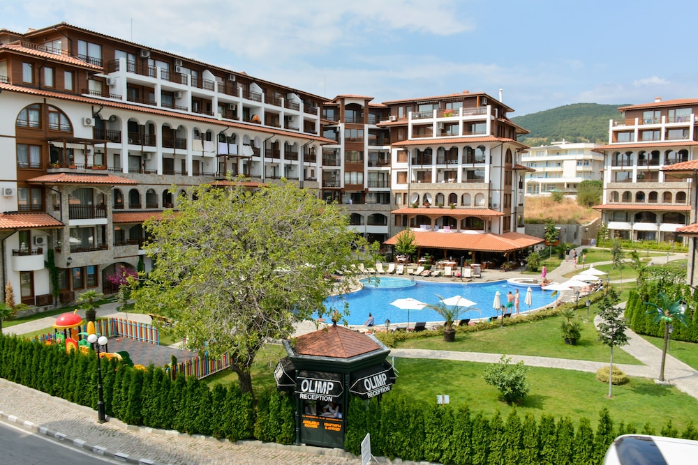 OLYMP Apartcomplex — Swimming pool in Sveti Vlas, Burgas Region