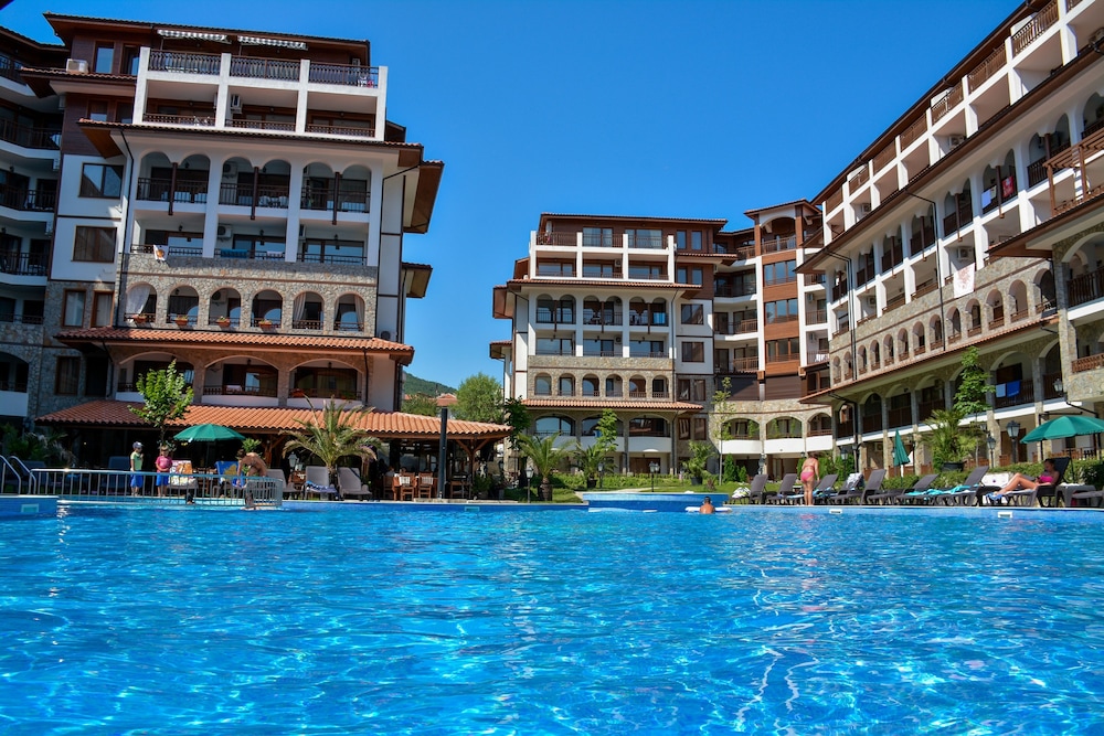 OLYMP Apartcomplex — Swimming pool in Sveti Vlas, Burgas Region