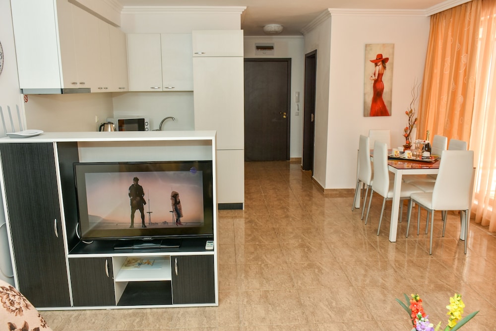 OLYMP Apartcomplex — Hotel rooms in Sveti Vlas, Burgas Region