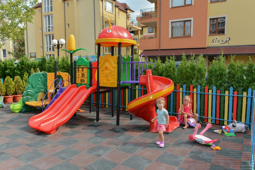 OLYMP Apartcomplex — Attractions for children in Sveti Vlas, Burgas Region