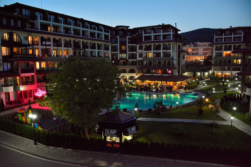 OLYMP Apartcomplex — Swimming pool in Sveti Vlas, Burgas Region