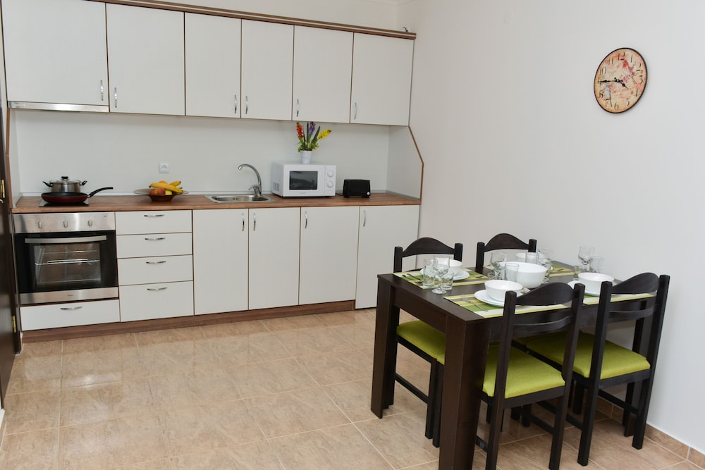 OLYMP Apartcomplex — Hotel rooms in Sveti Vlas, Burgas Region