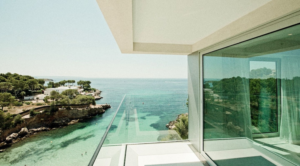 The Donna Portals — Hotel rooms in Portals Nous, Balearic Islands