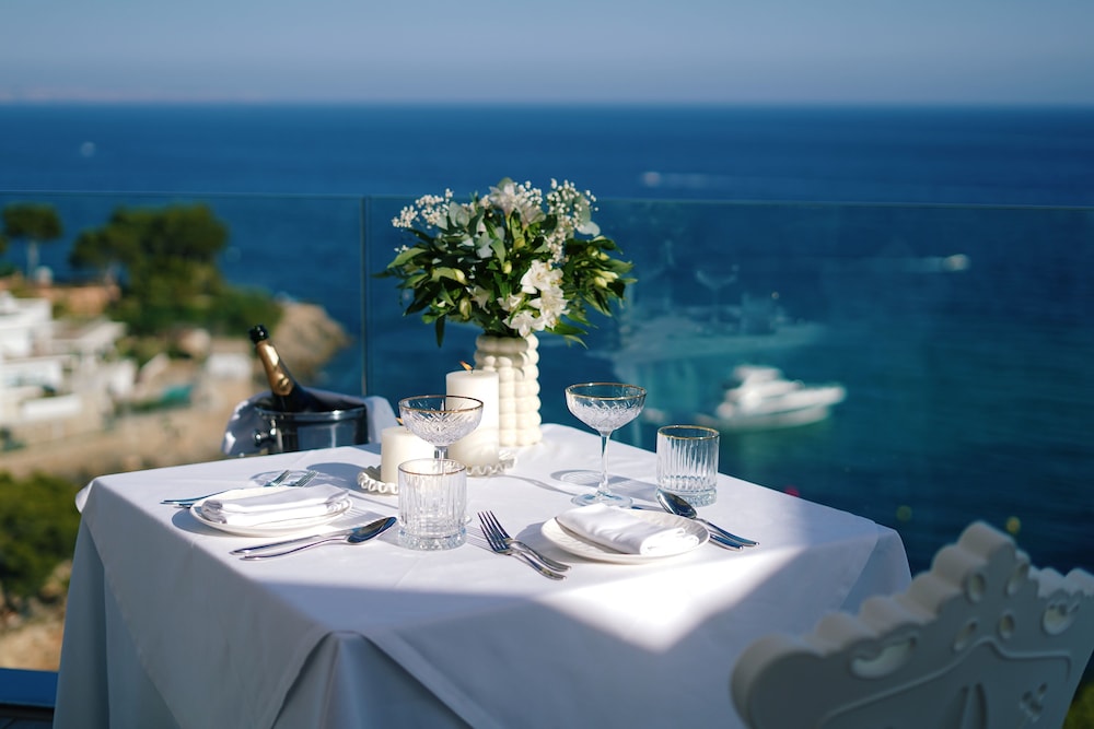 The Donna Portals — Restaurant & bars in Portals Nous, Balearic Islands