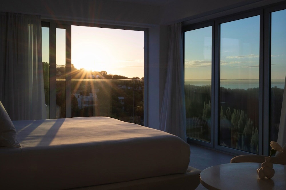 The Donna Portals — Hotel rooms in Portals Nous, Balearic Islands