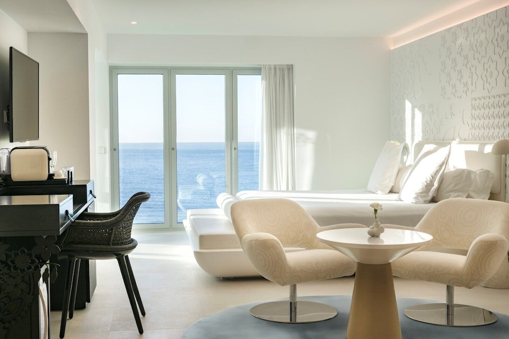 The Donna Portals — Hotel rooms in Portals Nous, Balearic Islands