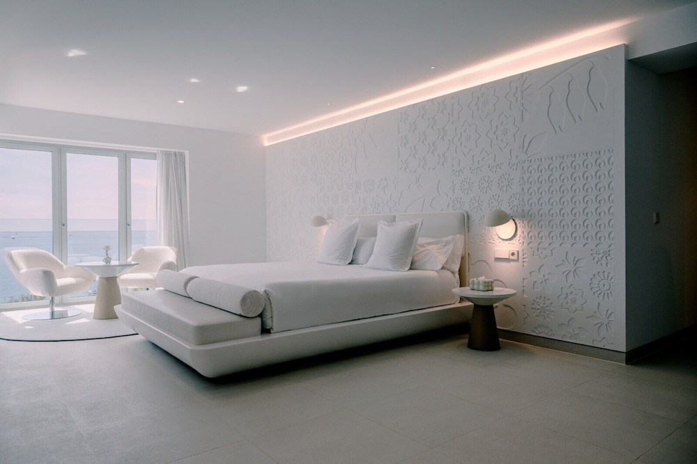 The Donna Portals — Hotel rooms in Portals Nous, Balearic Islands