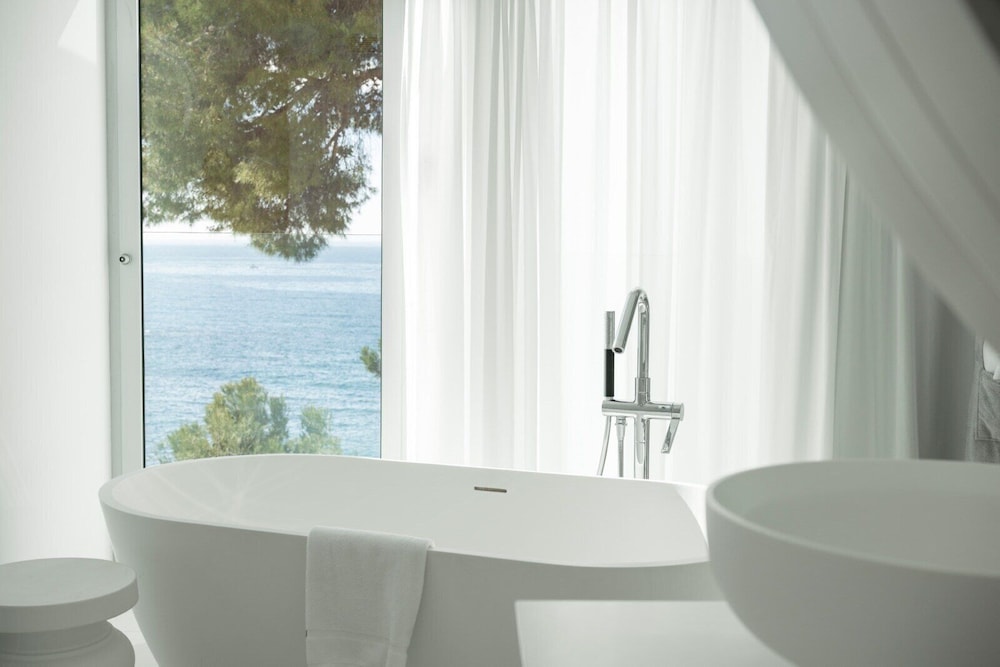 The Donna Portals — Hotel rooms in Portals Nous, Balearic Islands