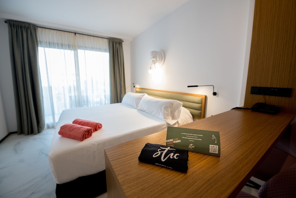 Stic Urban Hotel & Spa — Hotel rooms in San Antonio, Balearic Islands