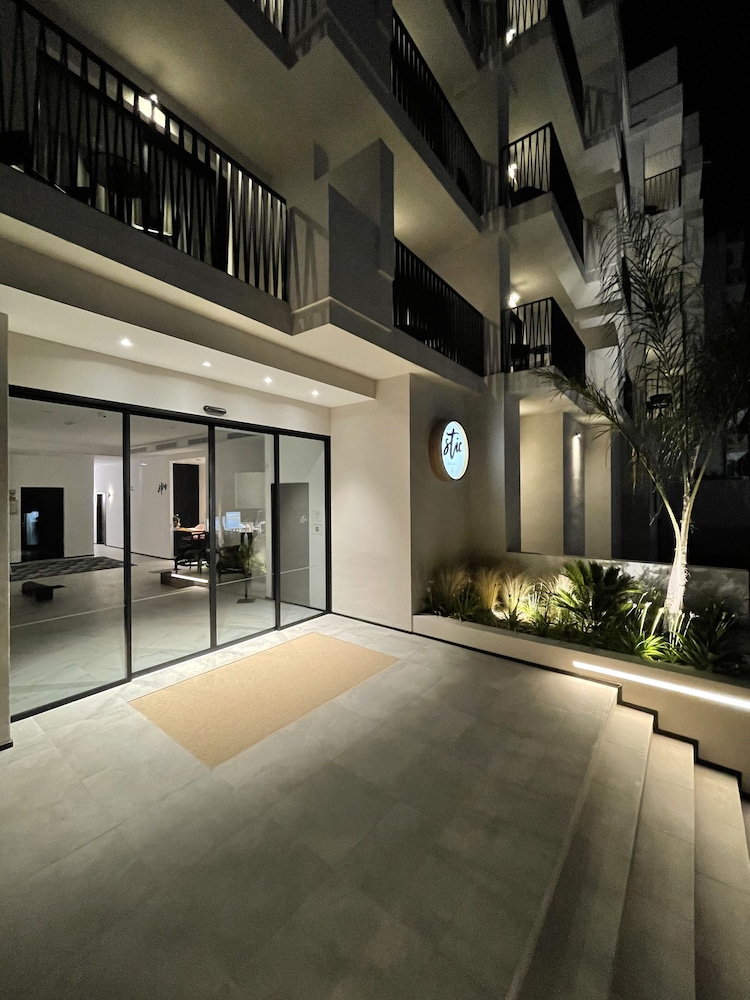 Stic Urban Hotel & Spa — Hotel building in San Antonio, Balearic Islands