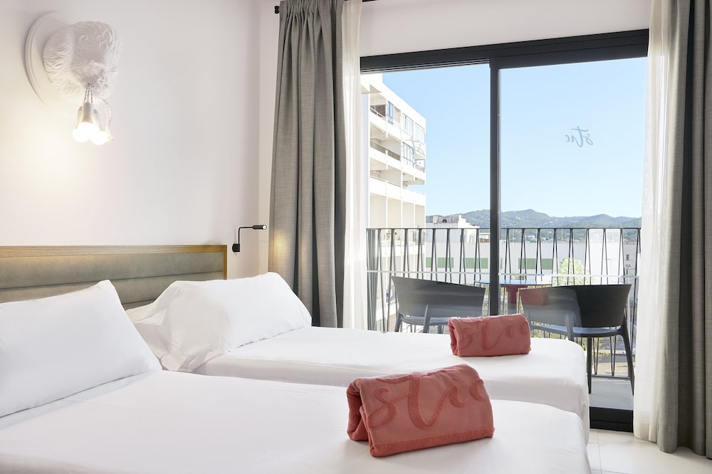 Stic Urban Hotel & Spa — Hotel rooms in San Antonio, Balearic Islands