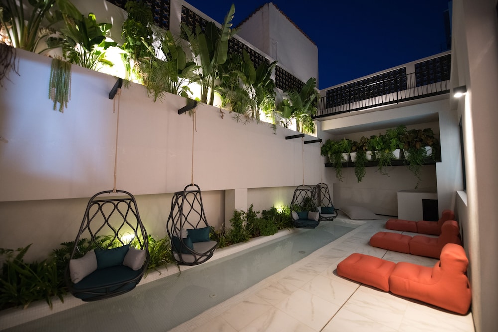 Stic Urban Hotel & Spa — Swimming pool in San Antonio, Balearic Islands
