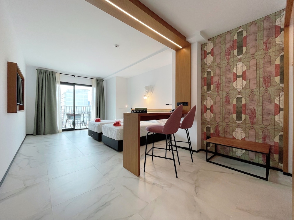 Stic Urban Hotel & Spa — Hotel rooms in San Antonio, Balearic Islands