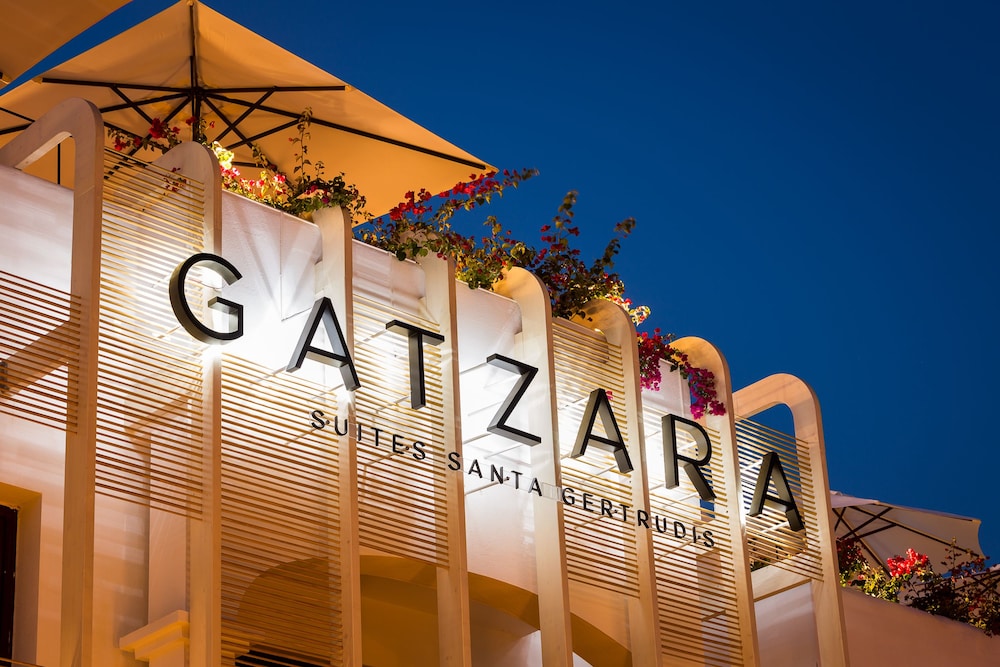Gatzara Suites Santa Gertrudis — Hotel building in Santa Eulalia, Balearic Islands