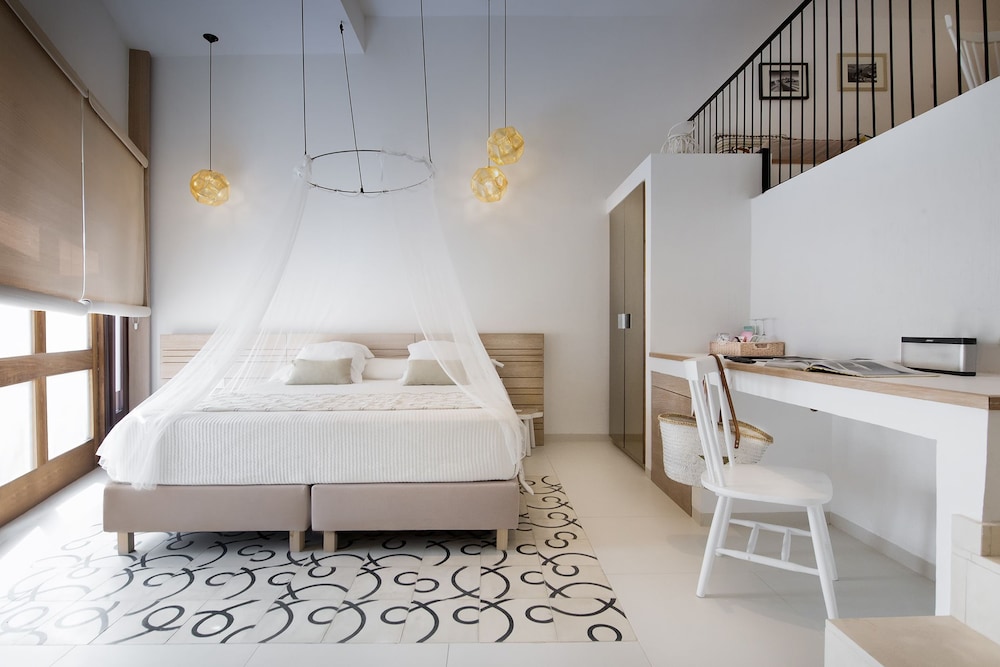 Gatzara Suites Santa Gertrudis — Hotel rooms in Santa Eulalia, Balearic Islands
