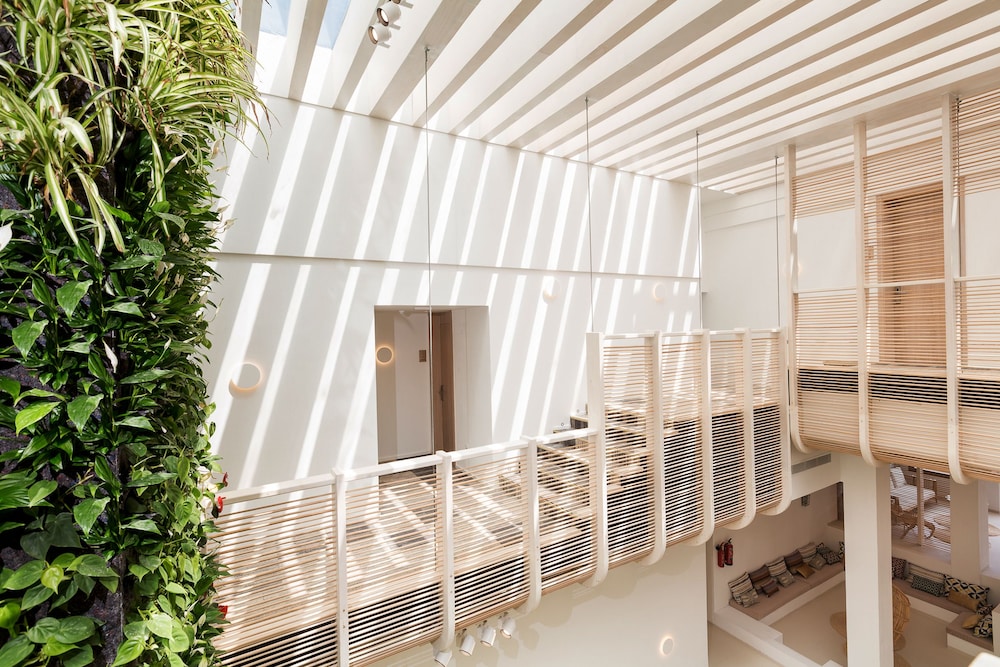 Gatzara Suites Santa Gertrudis — Hotel building in Santa Eulalia, Balearic Islands
