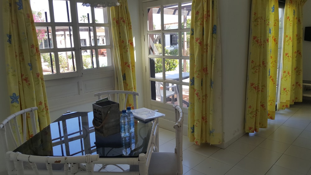 La Concha del Mar Apartments — Hotel rooms in Corralejo, Canary Islands