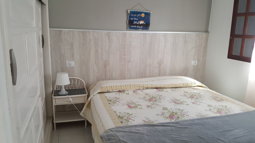 La Concha del Mar Apartments — Hotel rooms in Corralejo, Canary Islands