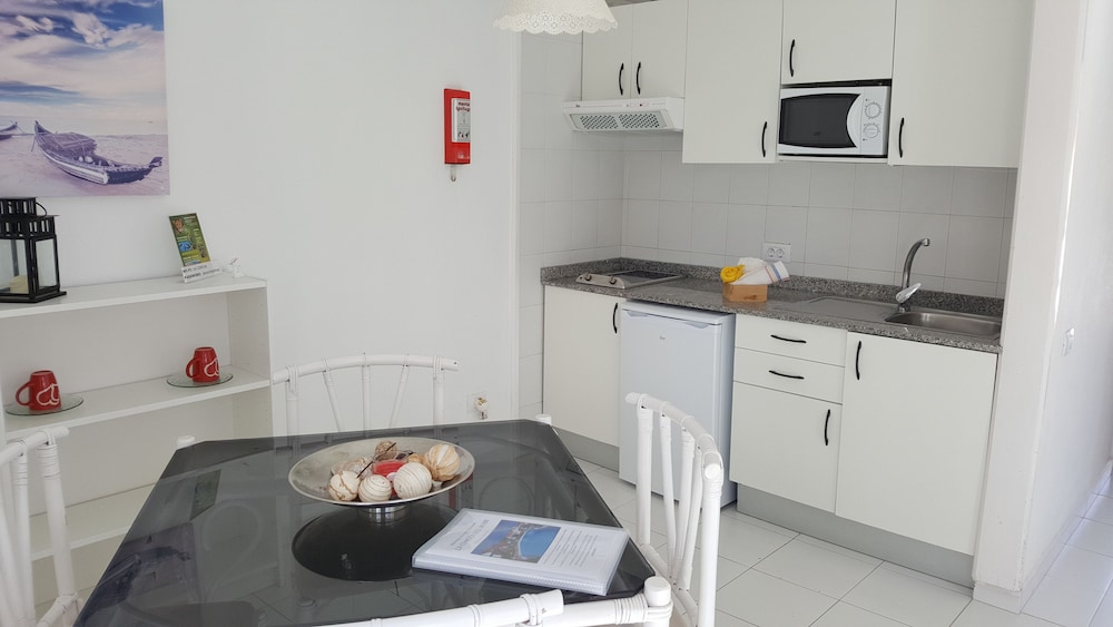 La Concha del Mar Apartments — Hotel rooms in Corralejo, Canary Islands