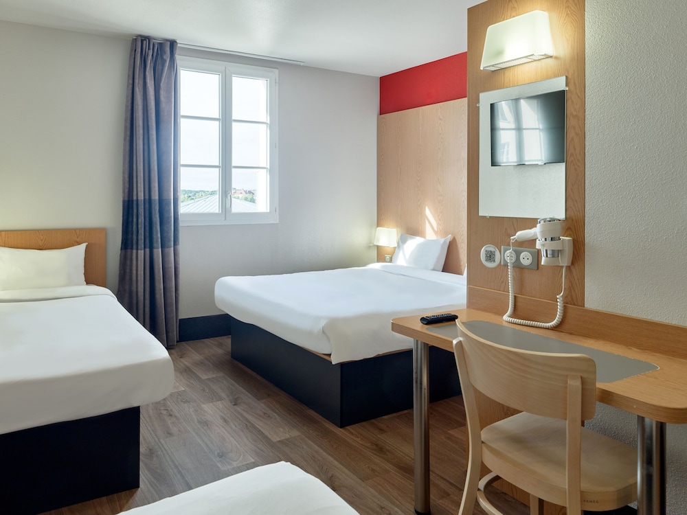 B&B Hôtel près de Disneyland® Paris — Hotel rooms in Disneyland Paris, Ile-de-France