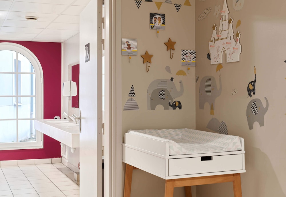 B&B Hôtel près de Disneyland® Paris — Attractions for children in Disneyland Paris, Ile-de-France