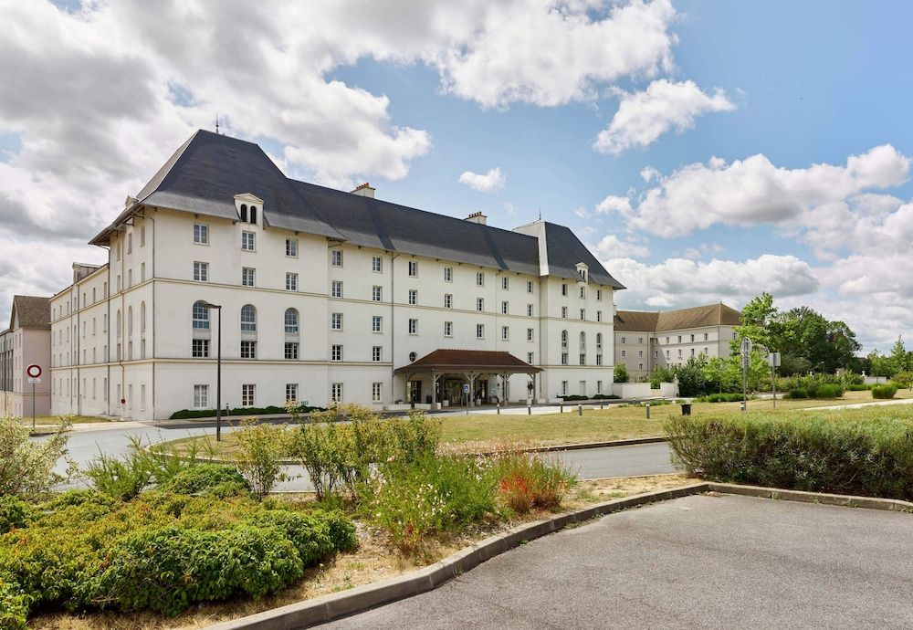 Disneyland Paris (5 dni) w B&B Hôtel près de Disneyland® Paris z Wrocławia