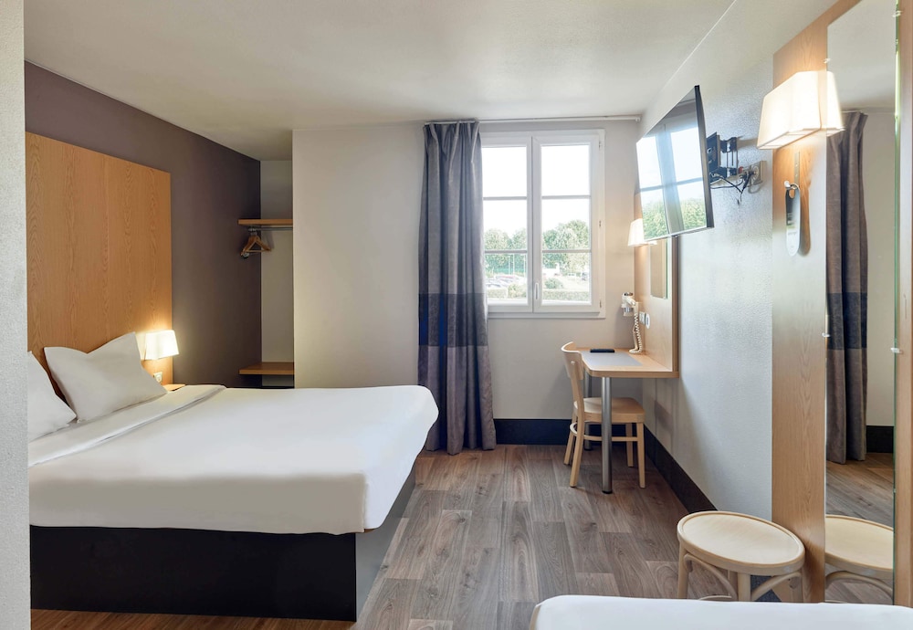 B&B Hôtel près de Disneyland® Paris — Hotel rooms in Disneyland Paris, Ile-de-France