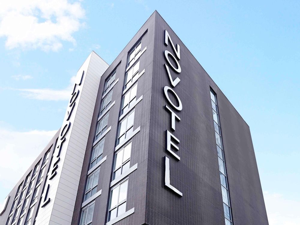 Novotel London Brentford - zdjęcie 2