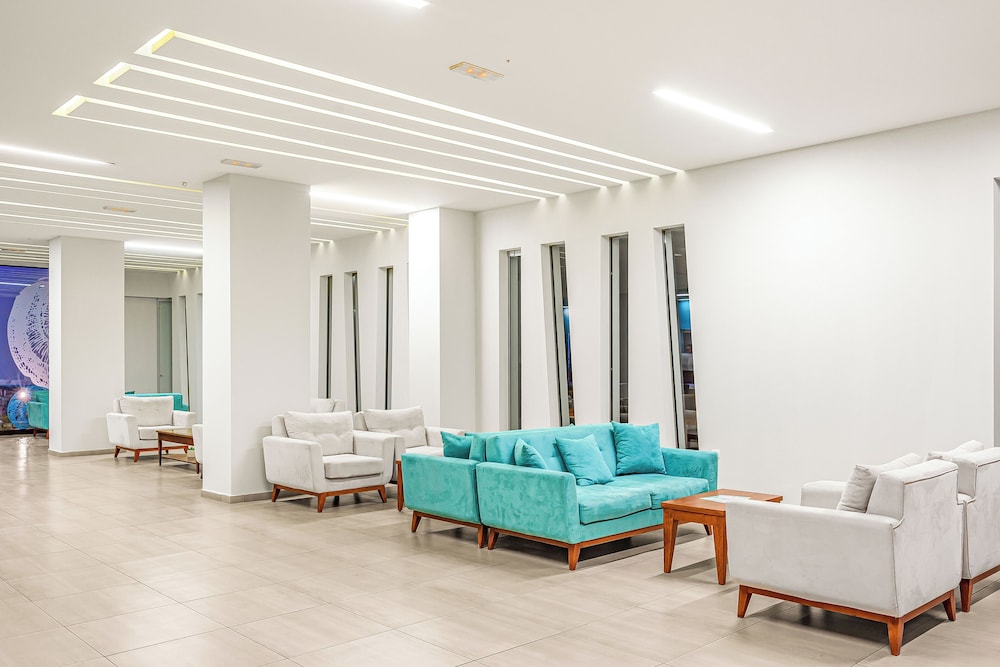Creta Verano Hotel — Hotel building in Malia