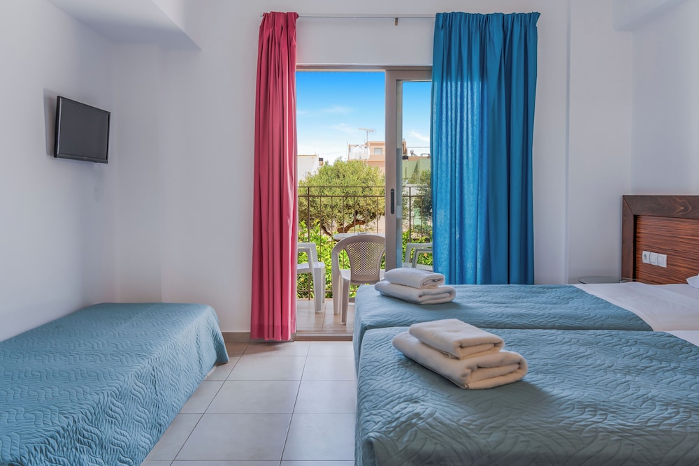 Creta Verano Hotel — Hotel rooms in Malia