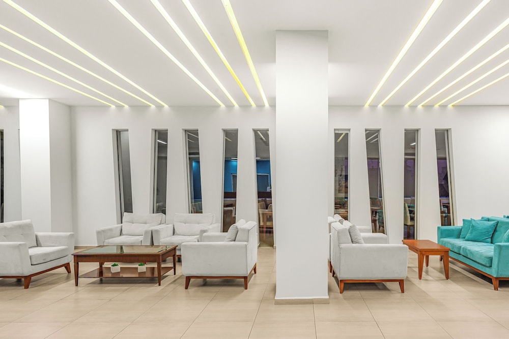 Creta Verano Hotel — Hotel building in Malia