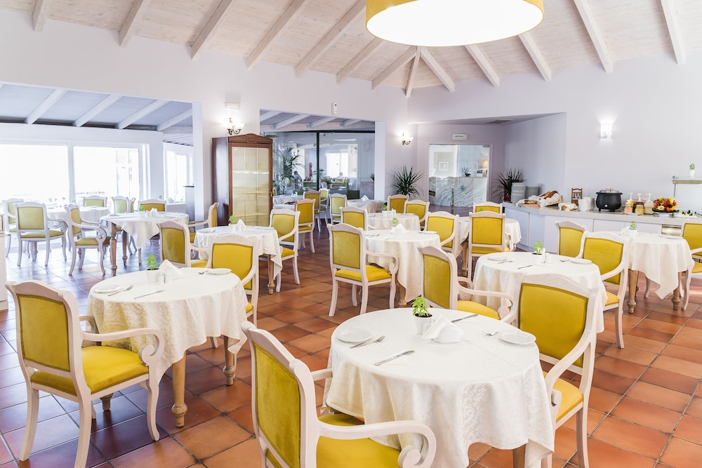 Keri Village & Spa by Zante Plaza - Adults Only - All inclusive — Restaurant & bars in Keri, Ionian Islands