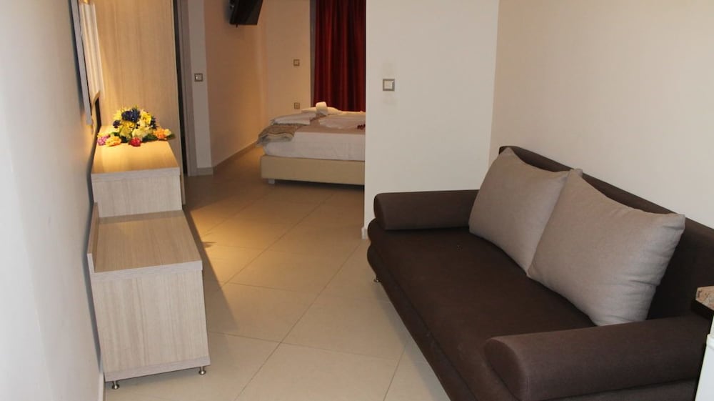 La Caretta — Hotel rooms in Alikanas, Ionian Islands