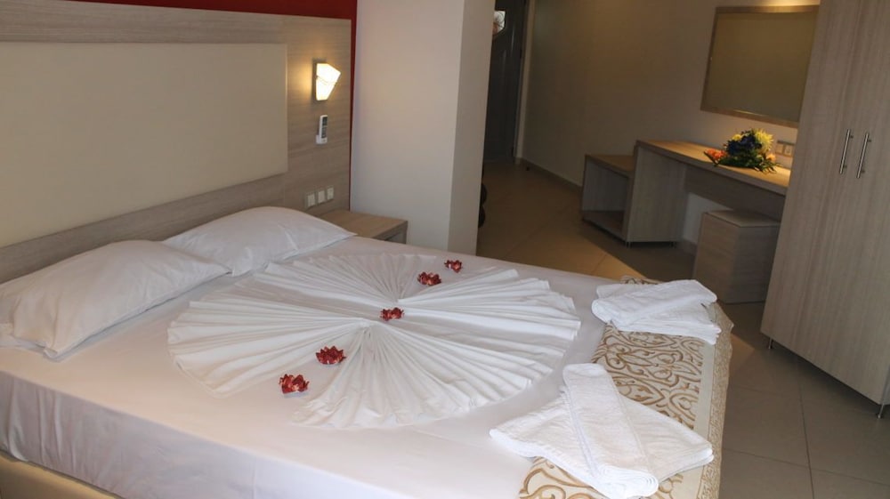 La Caretta — Hotel rooms in Alikanas, Ionian Islands
