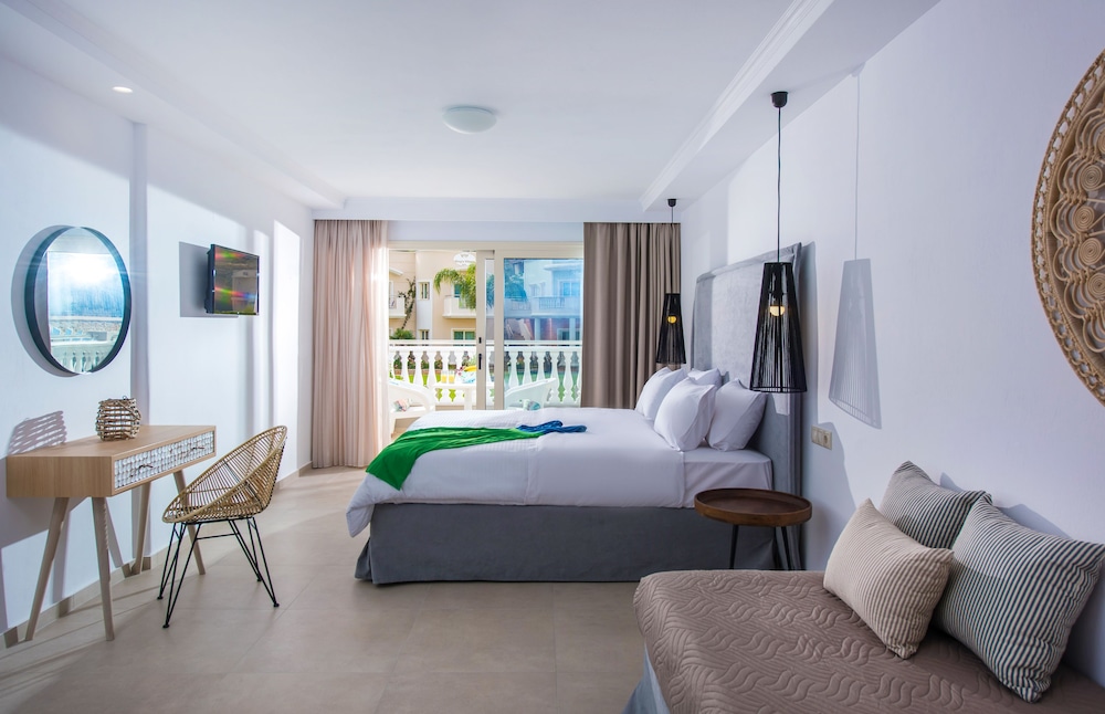 Sarpidon Apartments — Hotel rooms in Malia