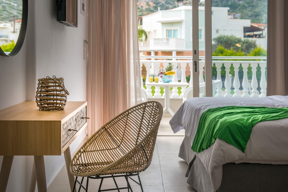 Sarpidon Apartments — Hotel rooms in Malia