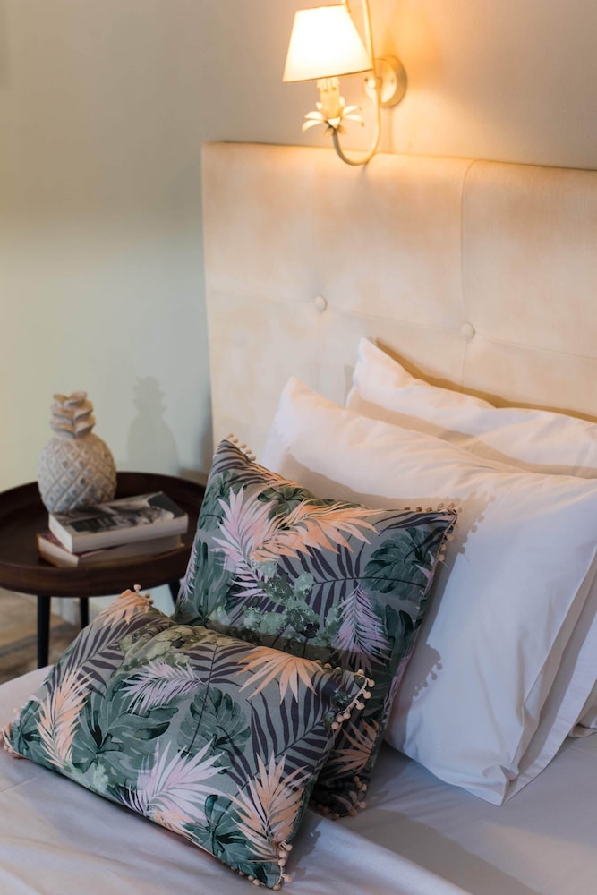 Sarpidon Apartments — Hotel rooms in Malia