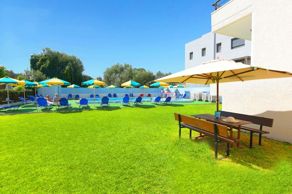 Anixis Hotel — Swimming pool in Ialyssos, South Aegean