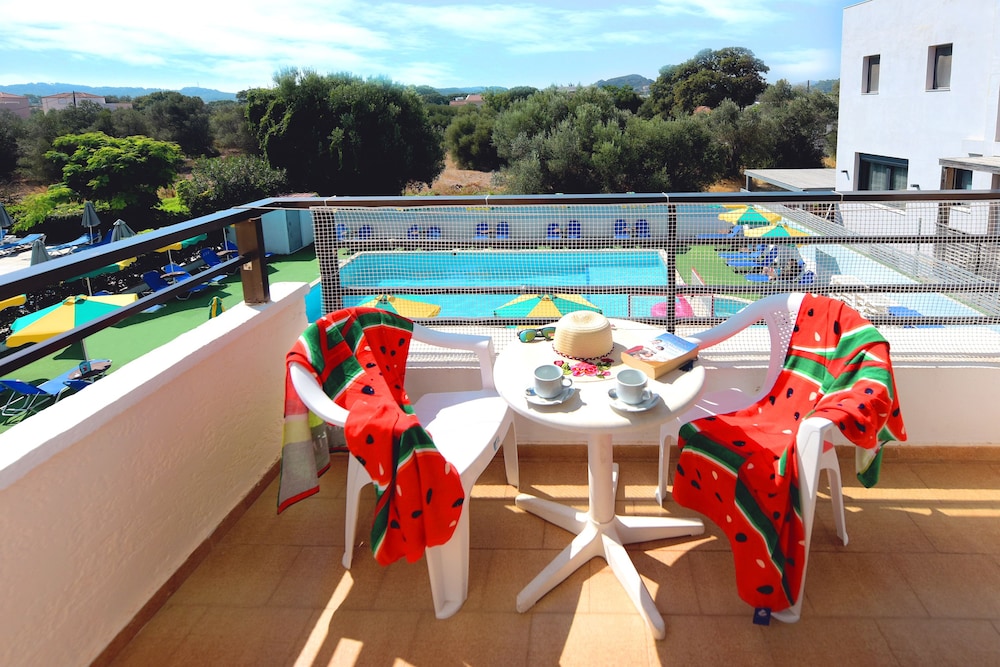 Anixis Hotel — Swimming pool in Ialyssos, South Aegean
