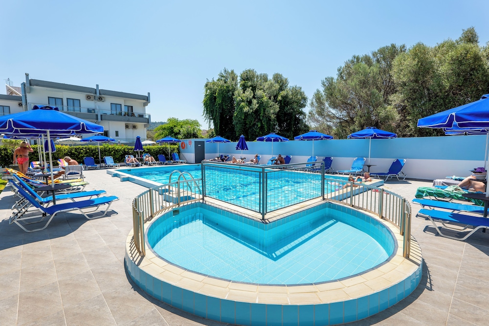Anixis Hotel — Swimming pool in Ialyssos, South Aegean