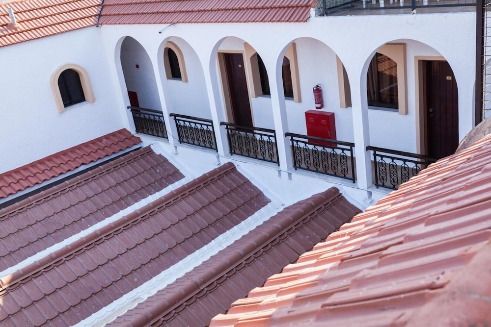 Anixis Hotel — Hotel building in Ialyssos, South Aegean