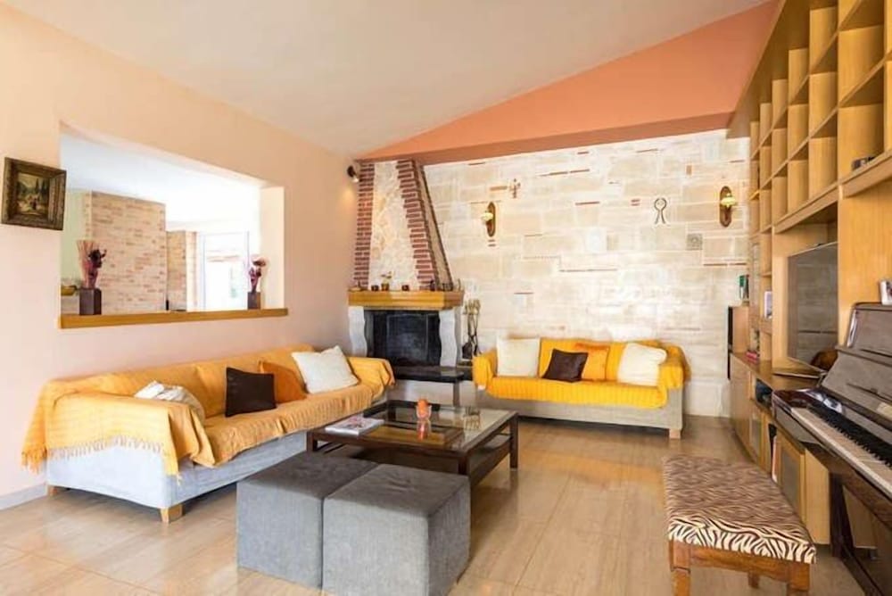 Daniel Hotel — Hotel rooms in Kalamaki (Zakynthos), Ionian Islands