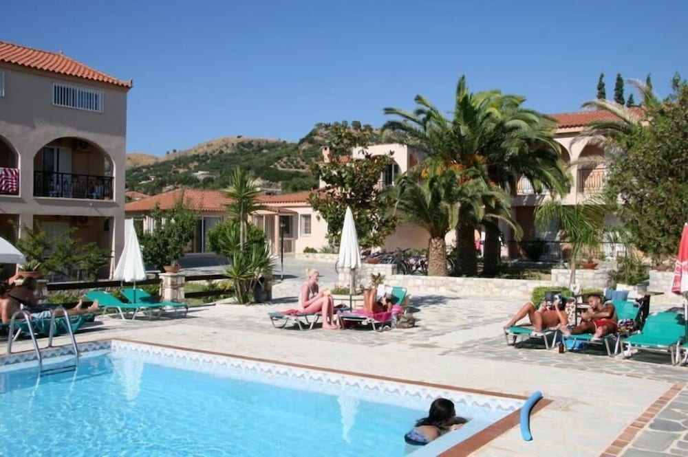 Daniel Hotel — Swimming pool in Kalamaki (Zakynthos), Ionian Islands