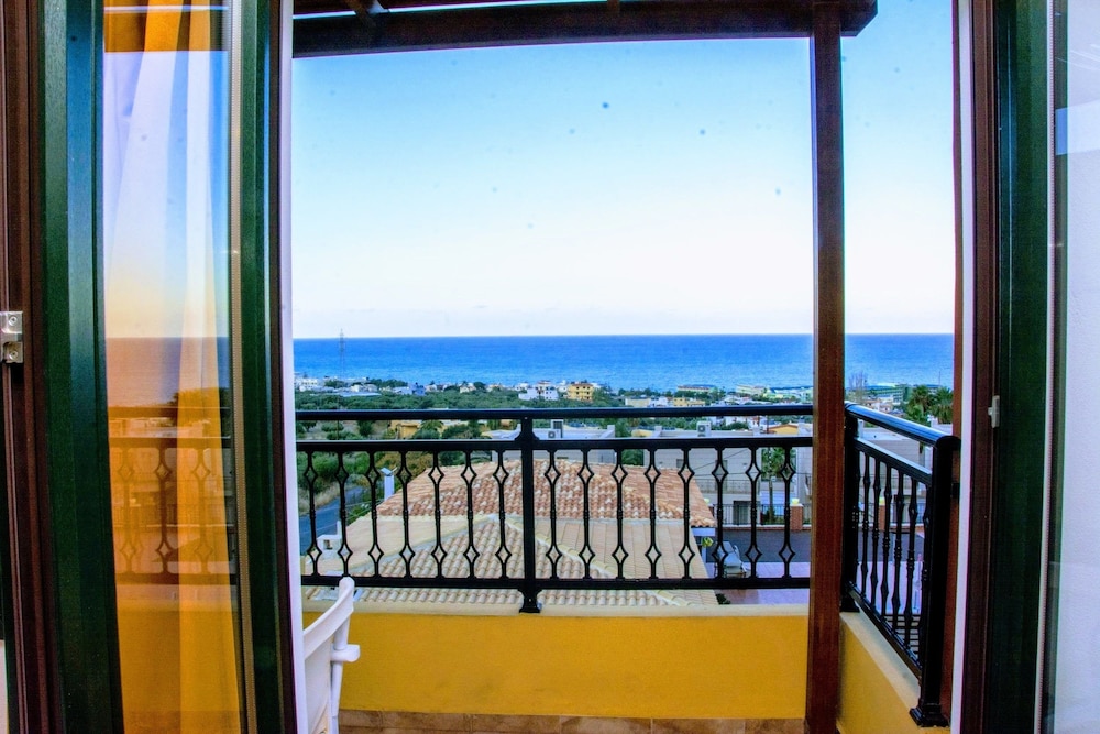 Ippoliti Village — Hotel rooms in Hersonissos