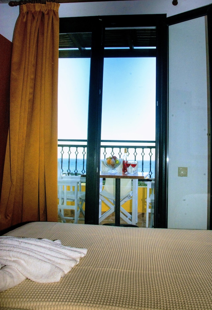 Ippoliti Village — Hotel rooms in Hersonissos