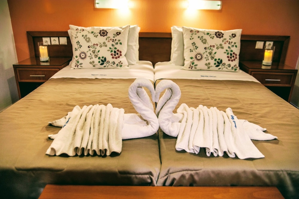 Ippoliti Village — Hotel rooms in Hersonissos