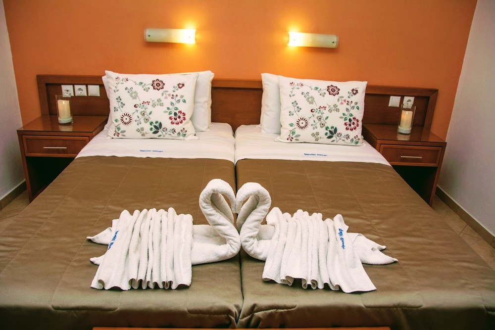 Ippoliti Village — Hotel rooms in Hersonissos