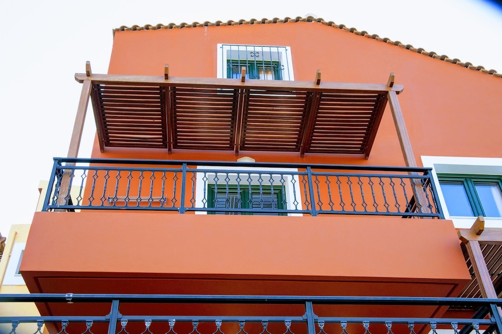 Ippoliti Village — Hotel building in Hersonissos
