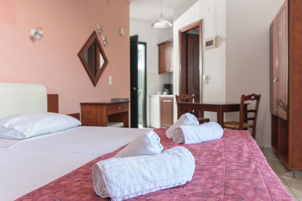 Ariadni Palace Apartments — Hotel rooms in Hersonissos
